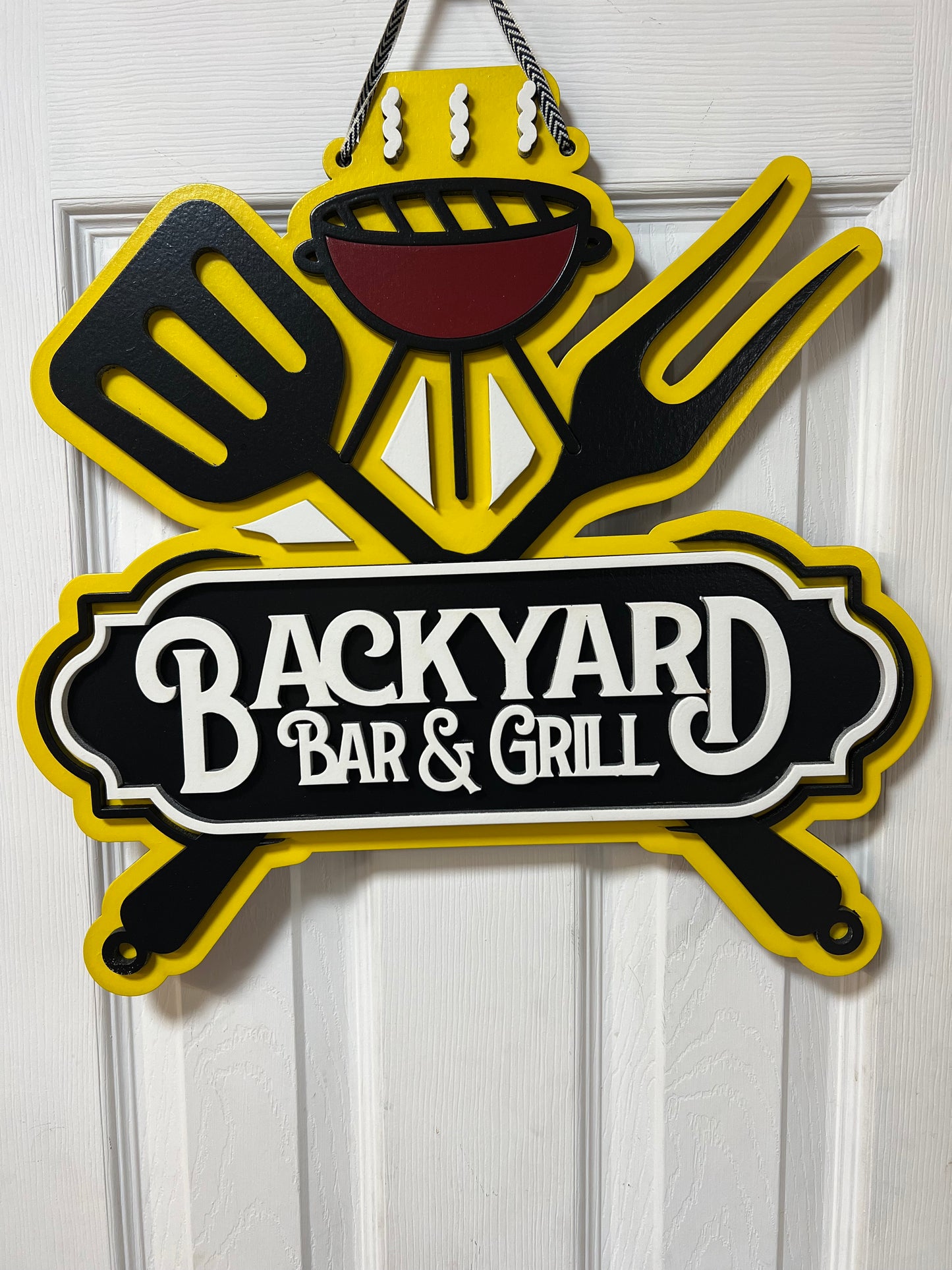 1 - 16in Backyard Bar & Grill